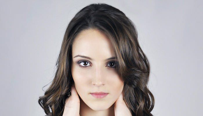 Saçlarınızı Muhteşem Göstermenin 5 Yolu